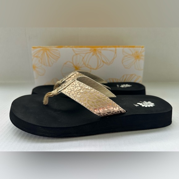 Yellow Box Black and Gold Sandals - Picture 12 of 13